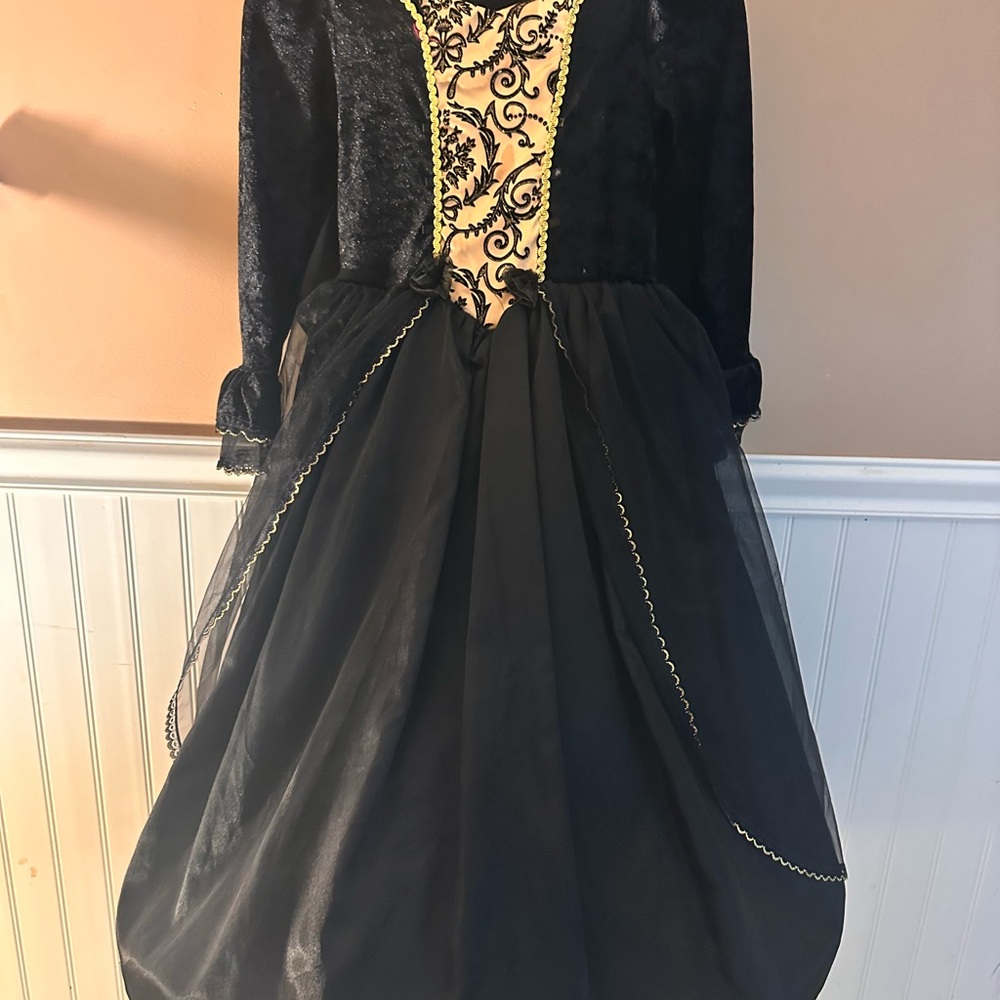 Elegant Black and Gold Kids Costume